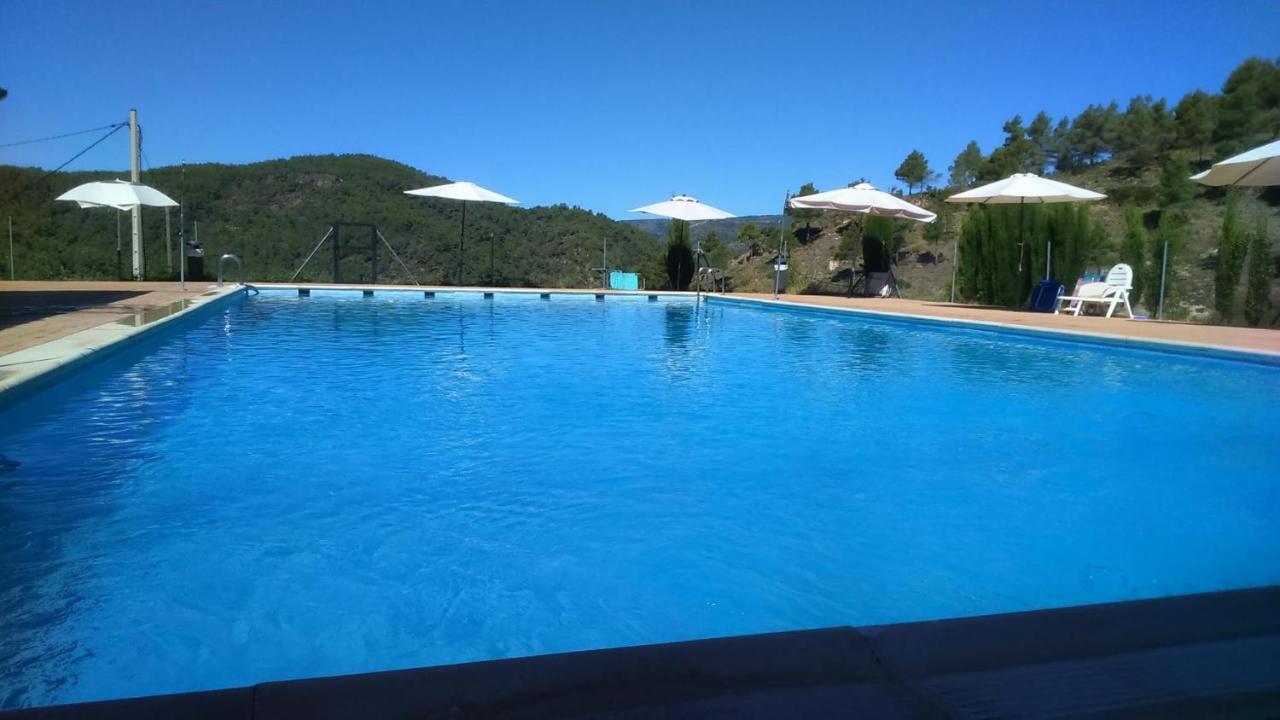 Casa De Amparo Y Jose Manuel Guest House Pavies Exterior photo
